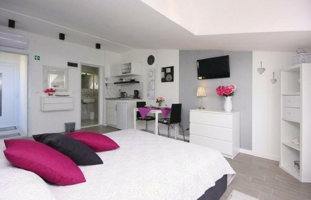 Apartmani Riva ロゴズニッツァ エクステリア 写真